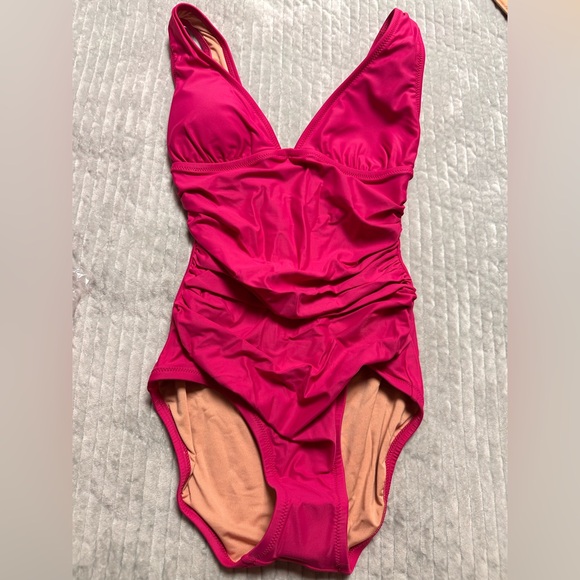 J. CREW Fuchsia Ruched V-neck one-piece - Various Sizes - Style BC116 - NWT - Picture 2 of 8